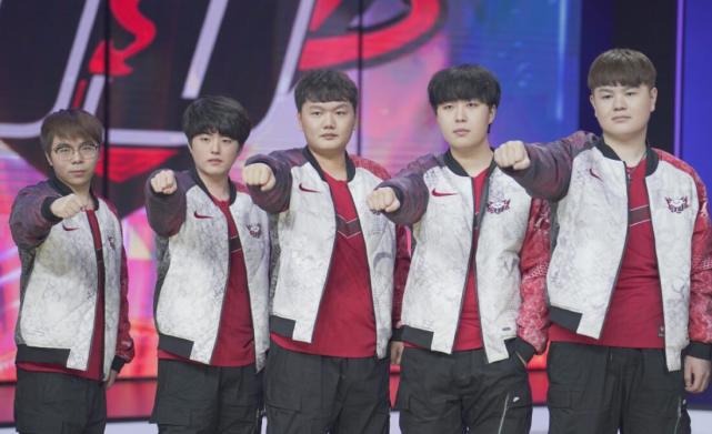 与力量的碰 与力量的碰